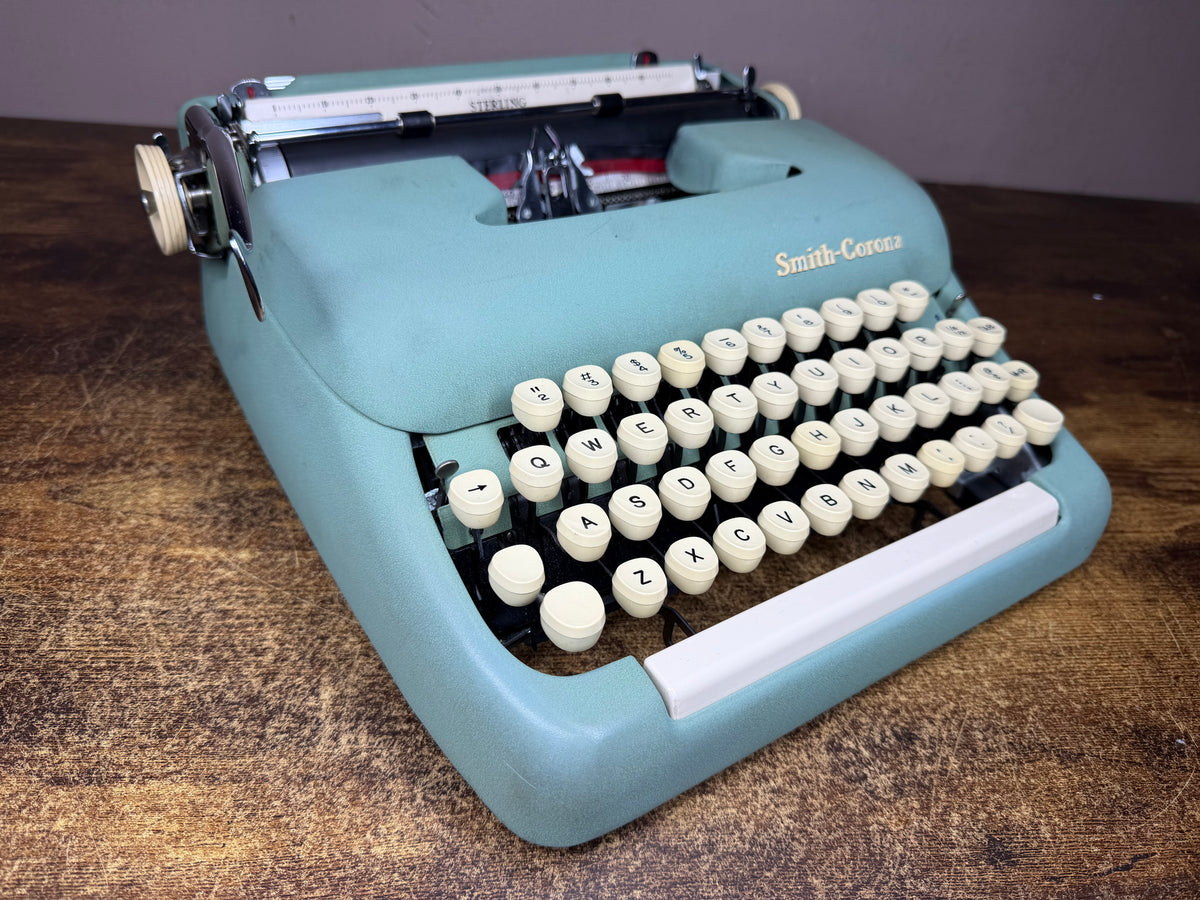 Excellent! Serviced 1960 Smith-Corona Sterling 5A Vintage Portable Typewriter (Elite)