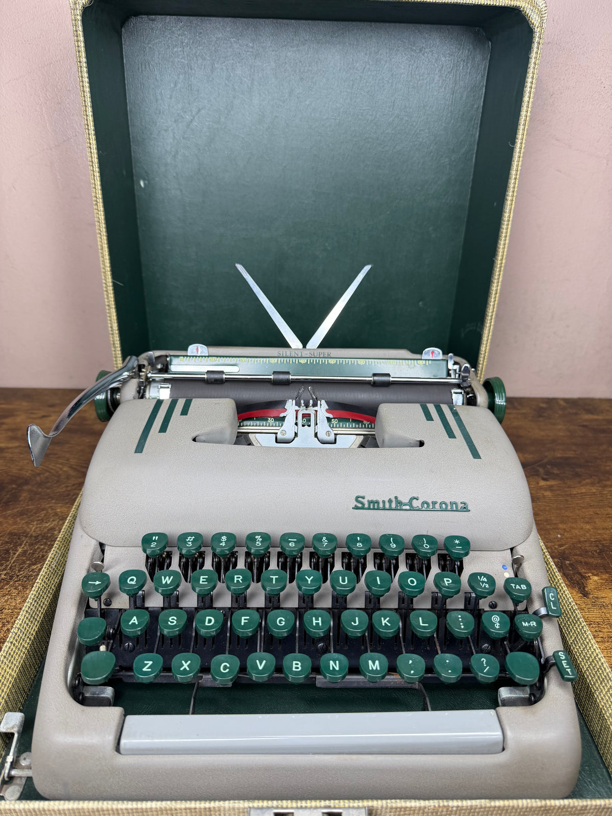 Excellent! Serviced 1954 Smith-Corona Silent-Super Vintage Portable Typewriter