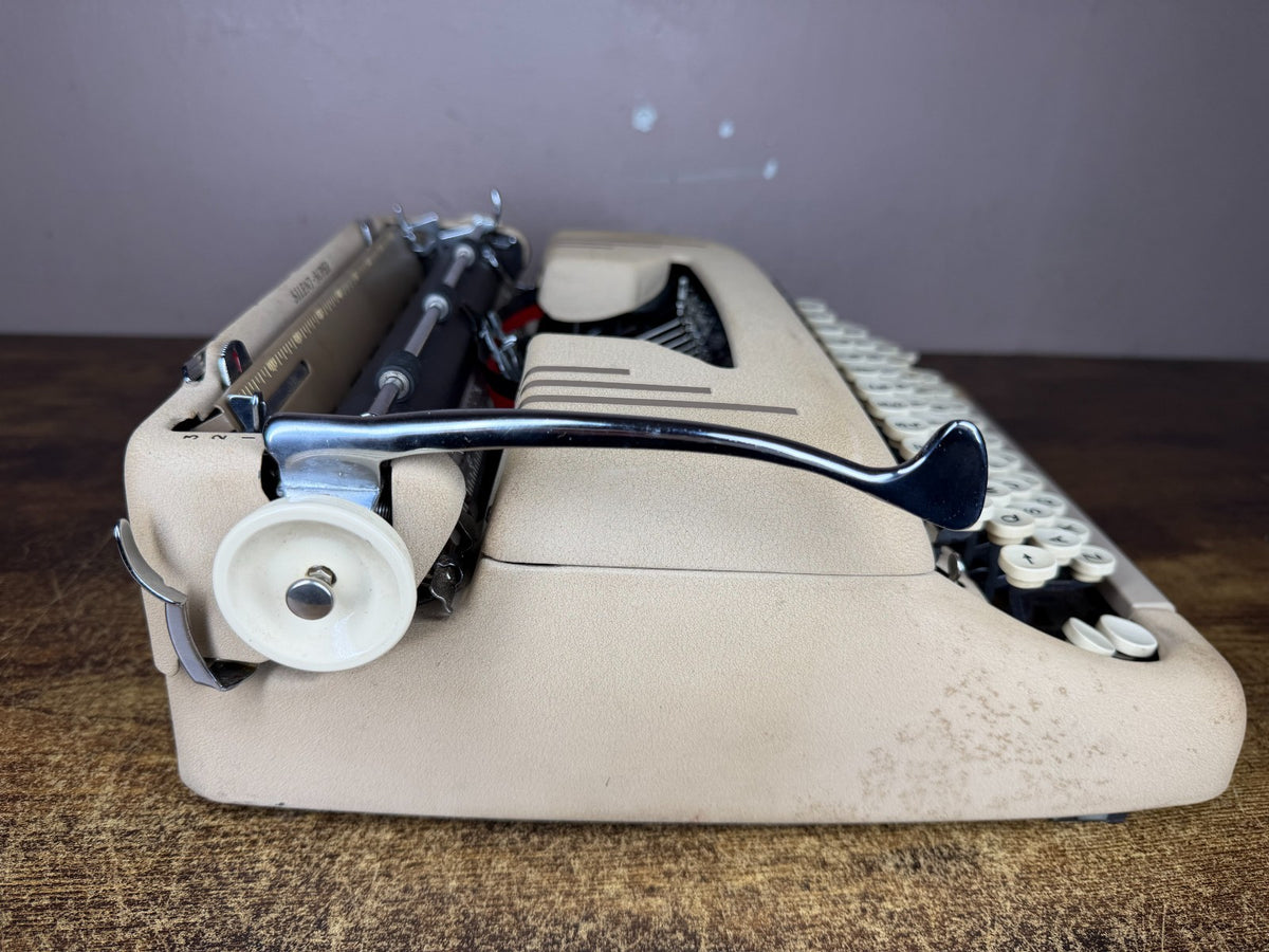 Nice! Serviced 1956 Smith-Corona Silent-Super Vintage Typewriter Desert Sand