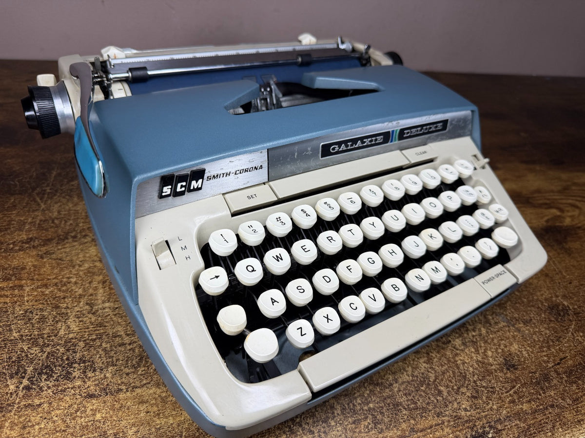 Cursive/Script No75 Serviced 1966-72 Smith-Corona Galaxie Deluxe Blue Typewriter