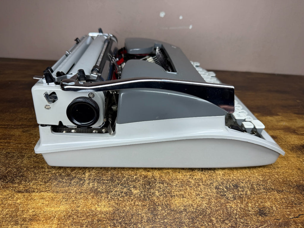 Excellent 1965 Serviced Remington Mark 2 Torpedo Typewriter Made in West Germany