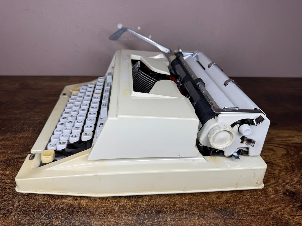 Nice! Serviced 1979 Hermes 3000 3rd Gen Boxy Portable Typewriter Techno Elite