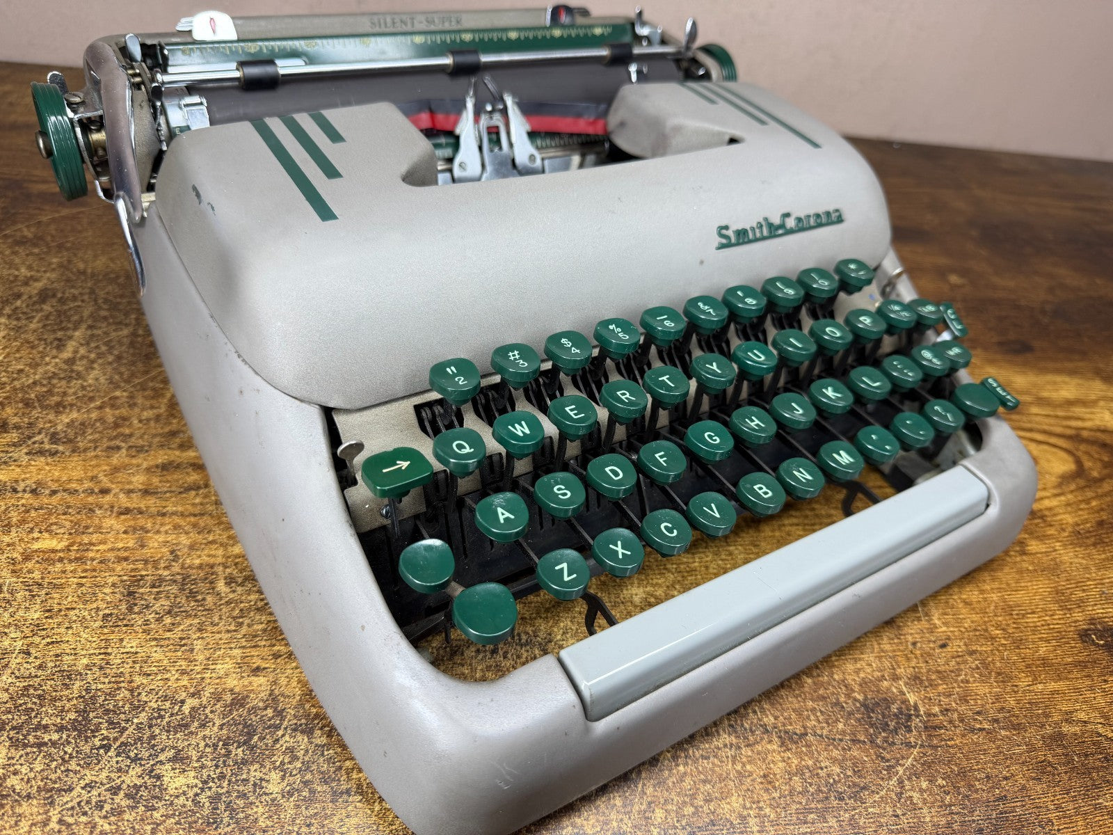 Nice! Serviced 1954 Smith-Corona Silent-Super Vintage Portable Typewriter