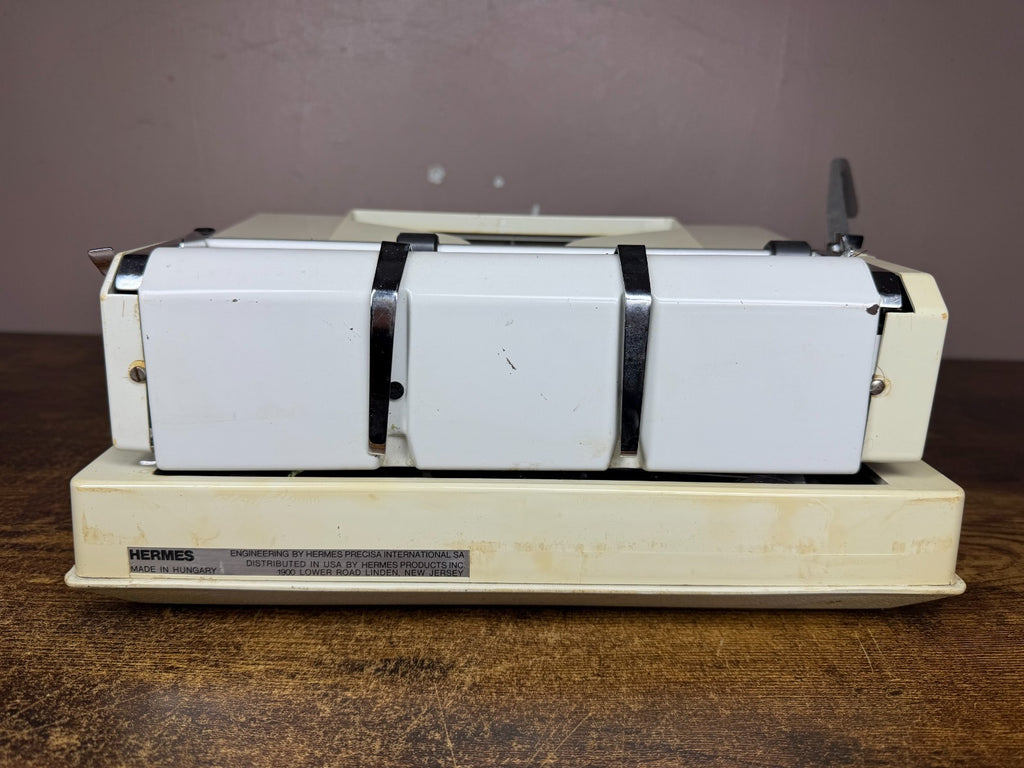 Nice! Serviced 1979 Hermes 3000 3rd Gen Boxy Portable Typewriter Techno Elite