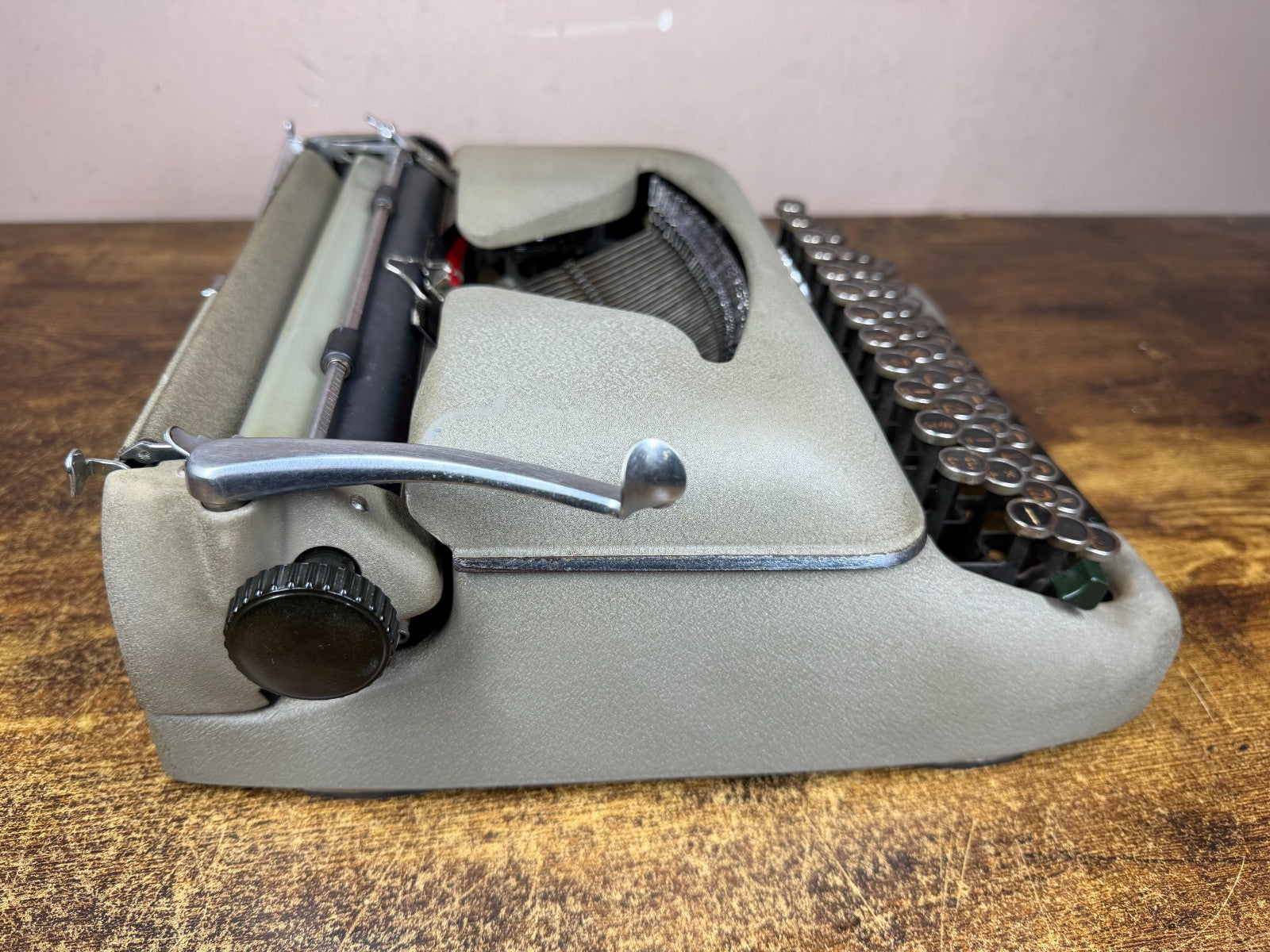 Serviced 1962 Erika Model 10 Hebrew Layout Vintage Portable Typewriter