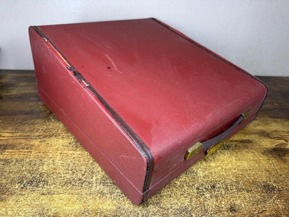 Excellent! Serviced 1952 Olivetti Studio 44 Typewriter Elite Book No.84 Font