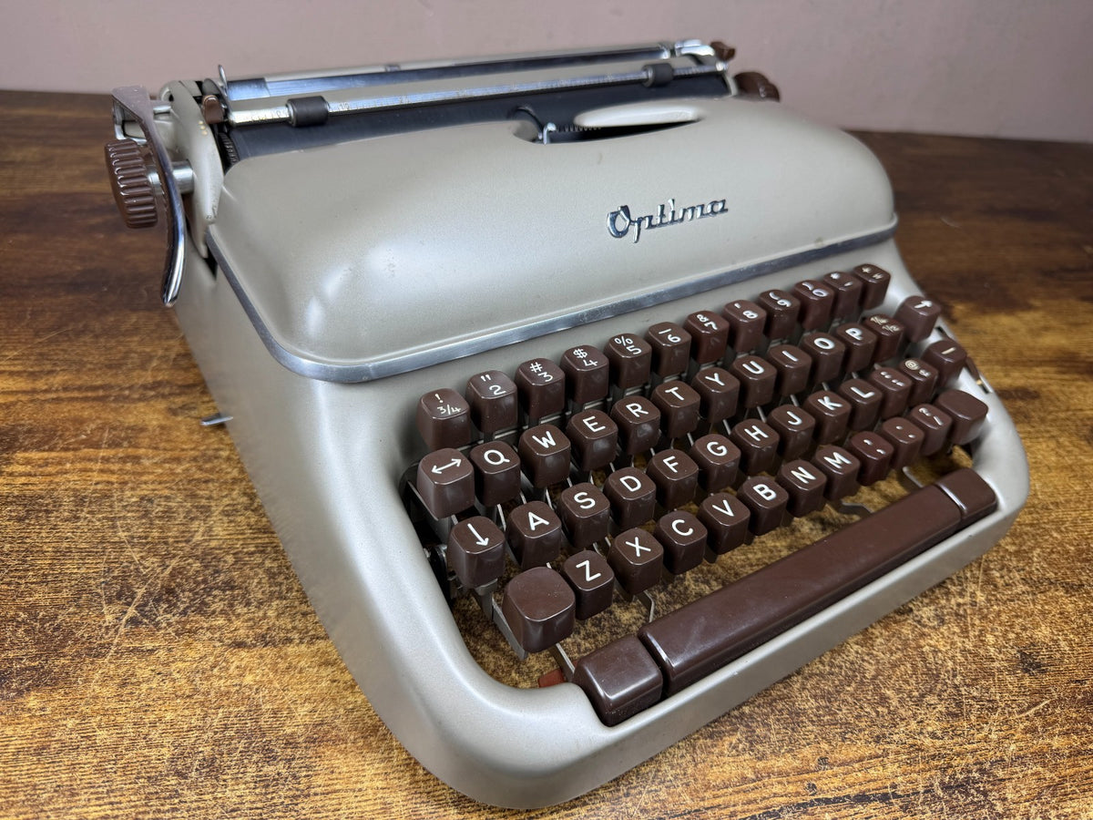 Excellent! Serviced 1958 Optima Elite 3 Vintage Portable Typewriter Pica
