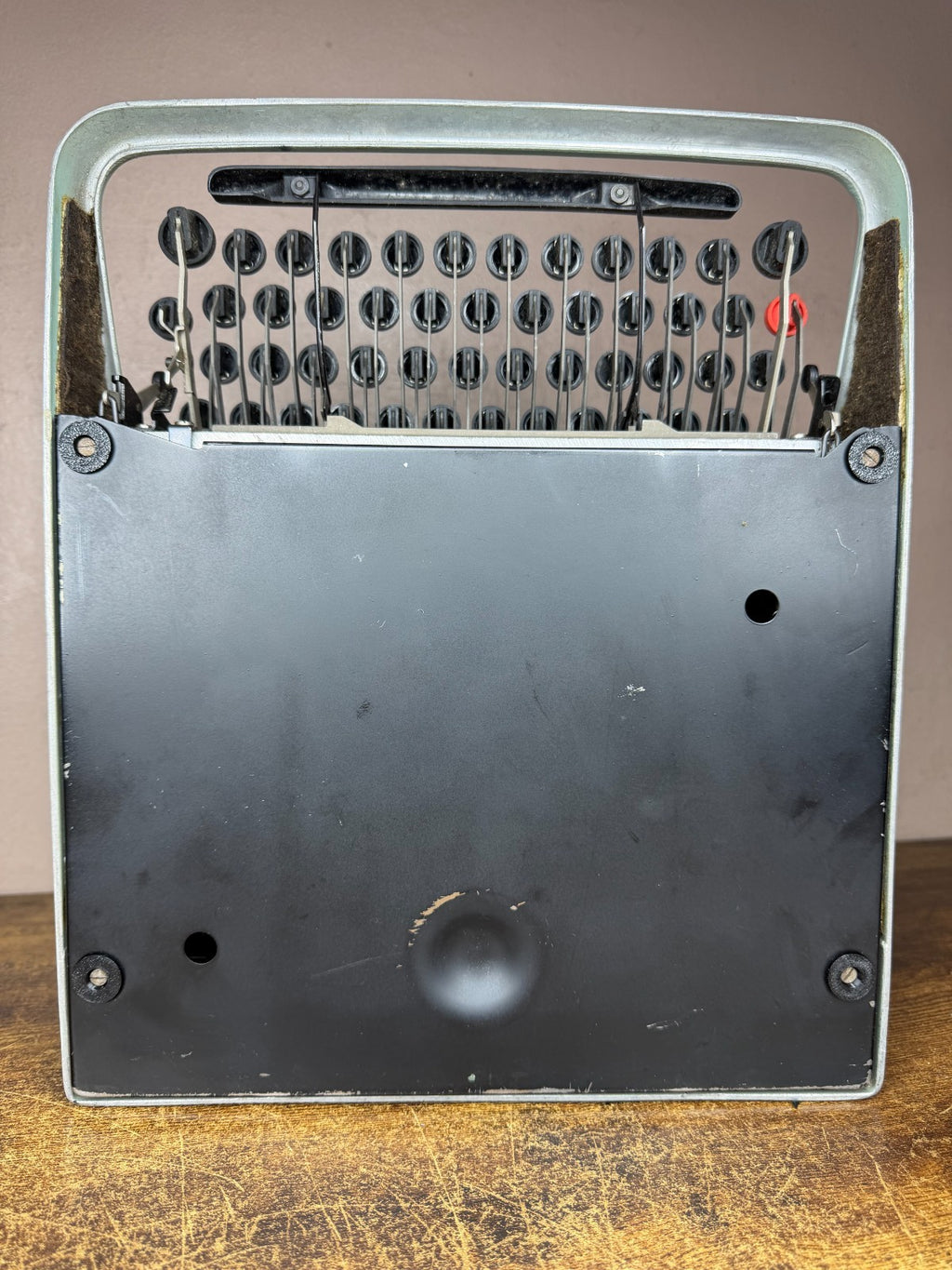 Excellent Serviced 1956 Olivetti Lettera 22 Ultra-Portable Typewriter New Platen