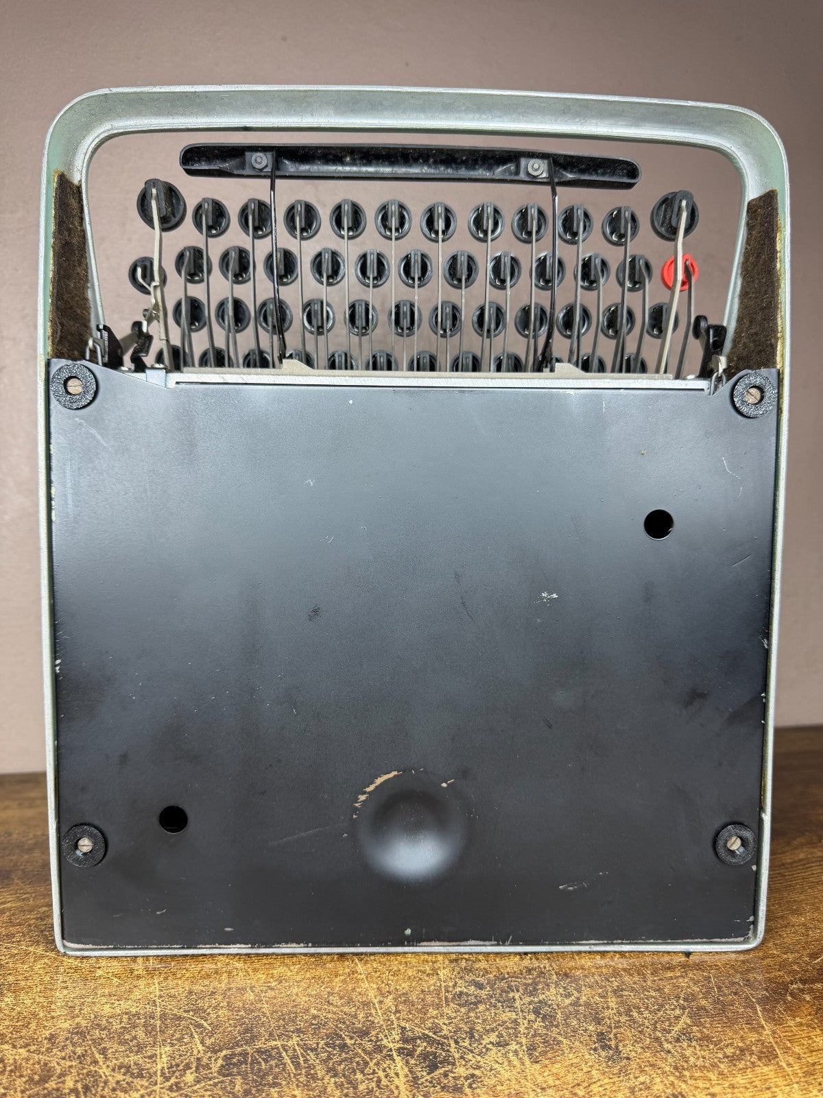 Excellent Serviced 1956 Olivetti Lettera 22 Ultra-Portable Typewriter New Platen
