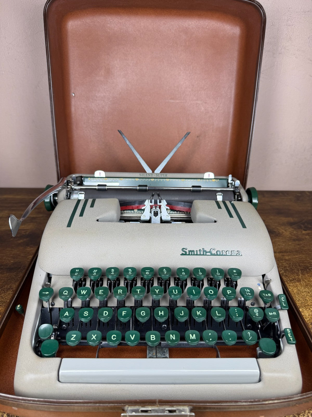 Excellent! Serviced 1955 Smith-Corona Silent-Super Vintage Portable Typewriter