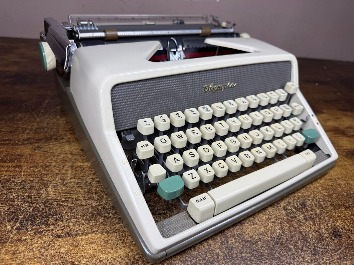Nice! Serviced 1963 Olympia SM7 Vintage Portable Typewriter Pica No.97