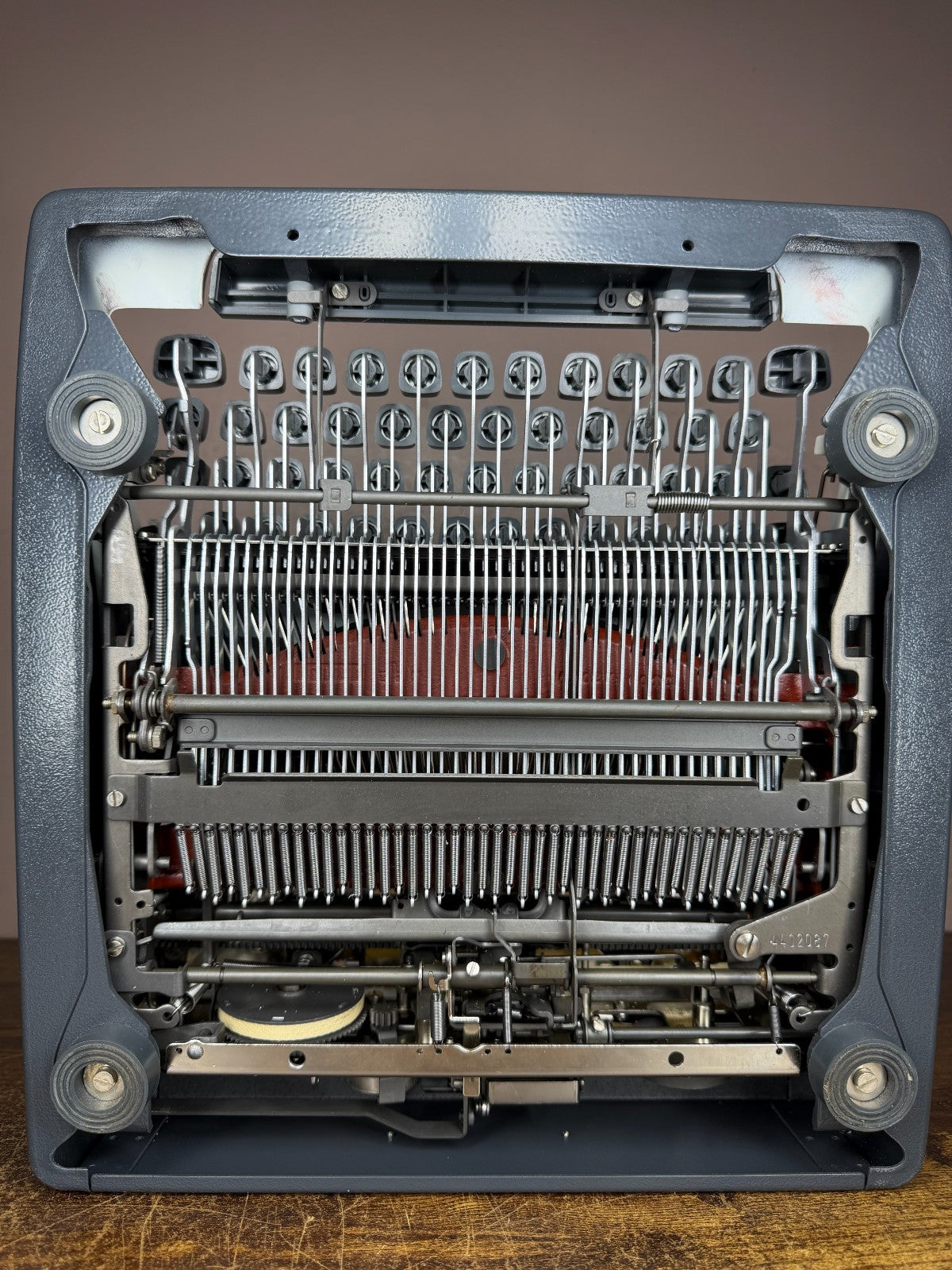 Near Mint! Serviced 1971 Olympia SM9 Portable Typewriter Modern Pica No.67 Font