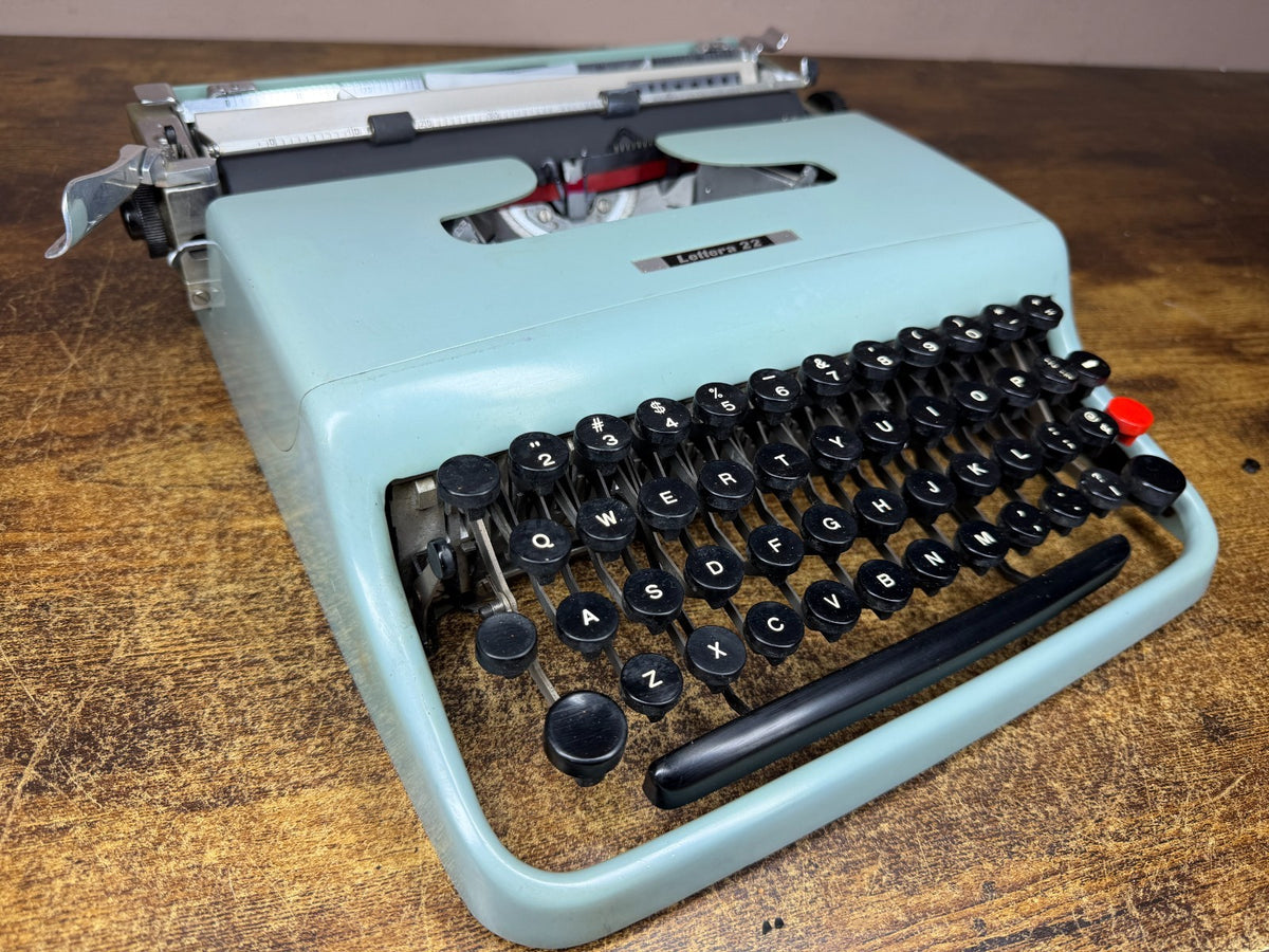 Excellent Serviced 1956 Olivetti Lettera 22 Ultra-Portable Typewriter New Platen
