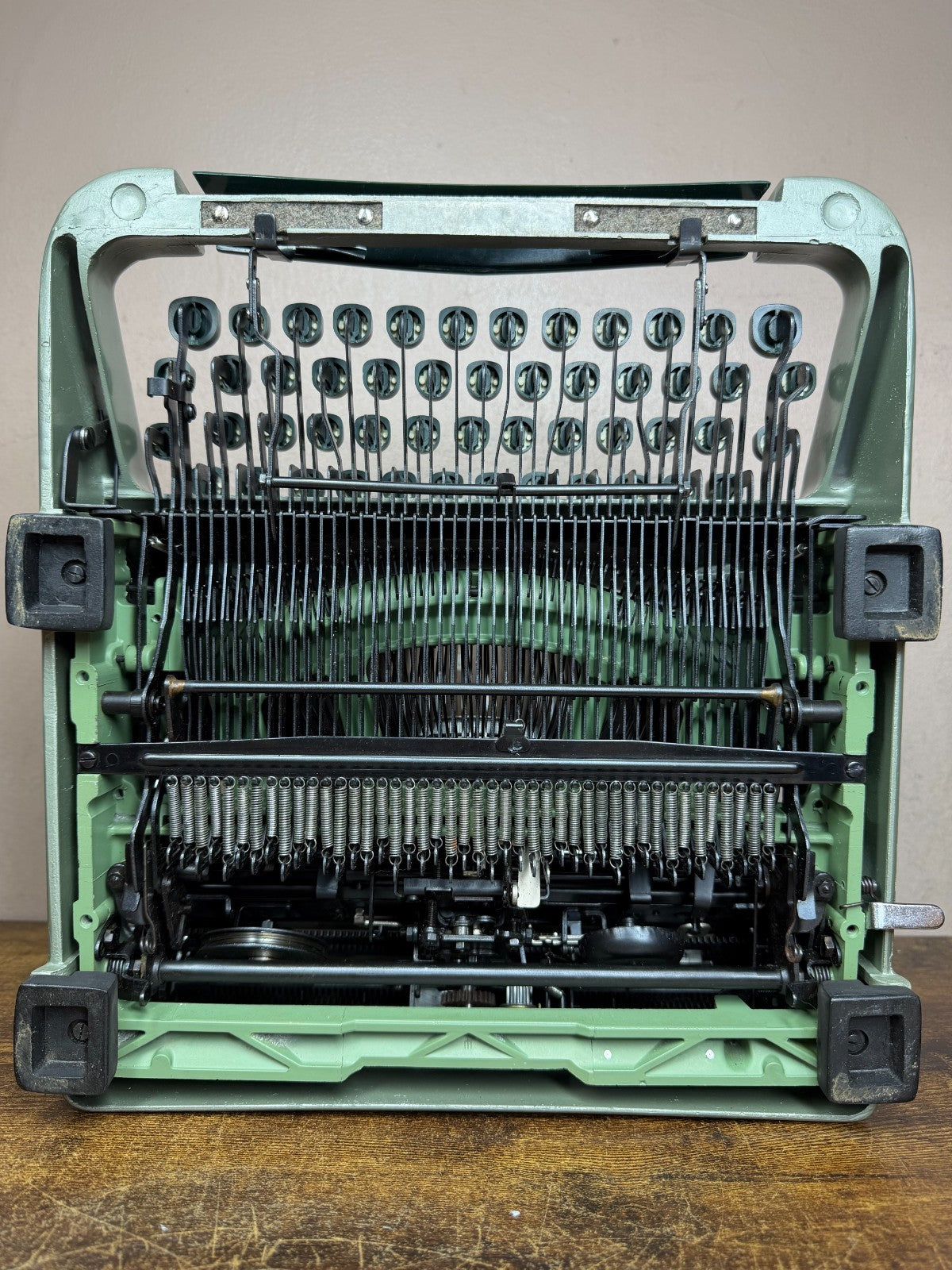 Excellent! Serviced 1958 Voss ST24 Typewriter w Italic Typeface & New Platen