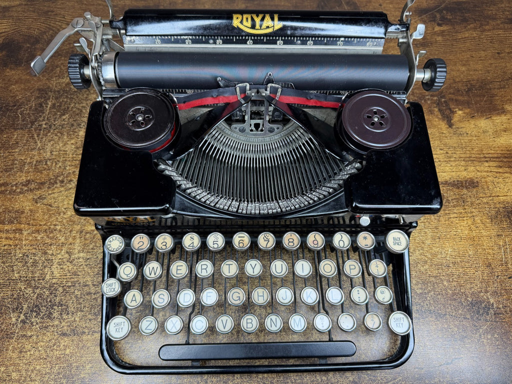 Excellent! Serviced 1928 Royal P Model 1st Gen Portable Typewriter New Platen