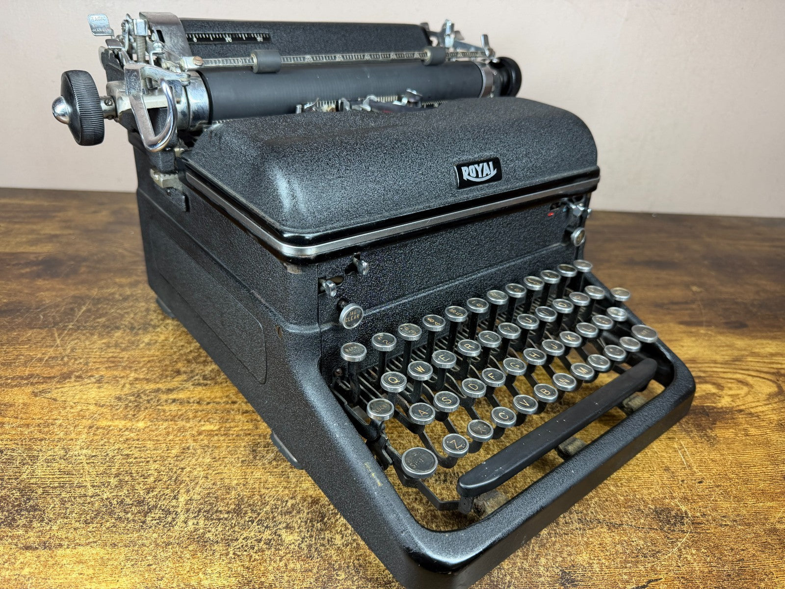Nice! Serviced 1938 Royal KMM Vintage Desktop Typewriter