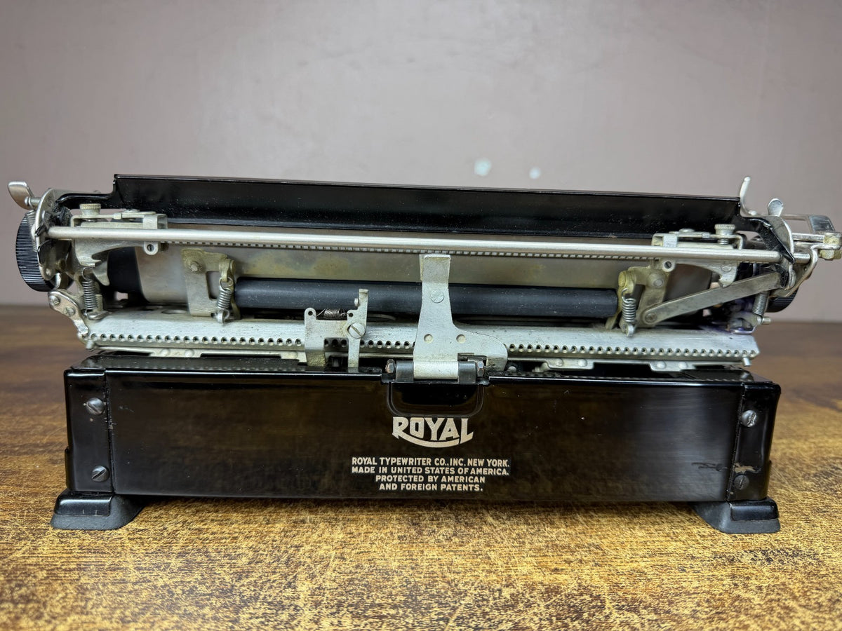 Beautiful! Serviced 1936 Royal O Model Glossy Black Vintage Portable Typewriter