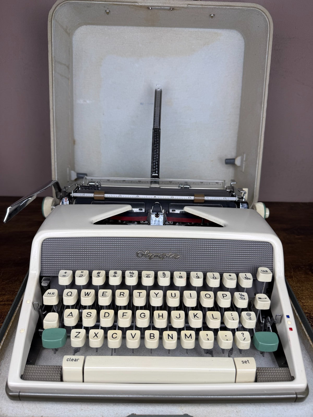 Nice! Serviced 1963 Olympia SM7 Vintage Portable Typewriter Pica No.97