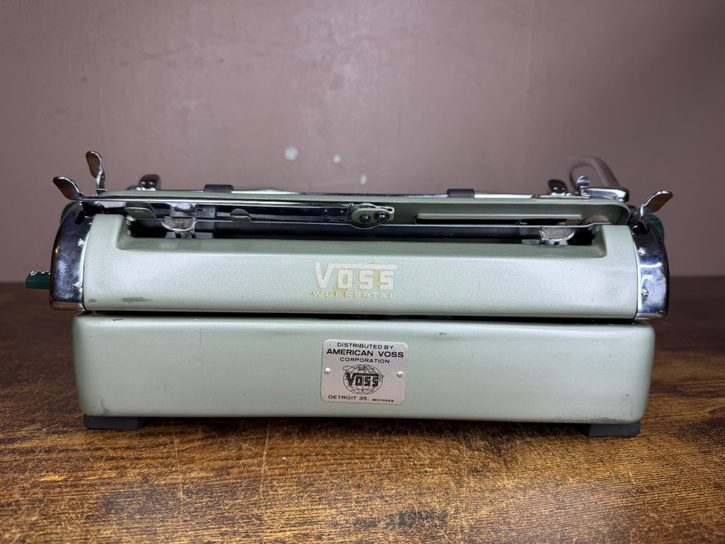 Excellent! Serviced 1958 Voss ST24 Typewriter w Italic Typeface & New Platen