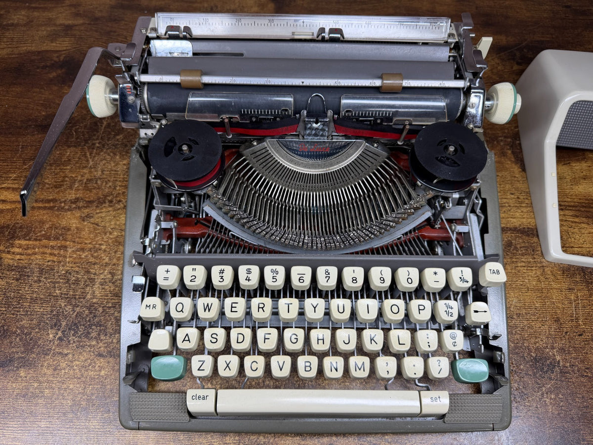 Nice! Serviced 1963 Olympia SM7 Vintage Portable Typewriter Pica No.97