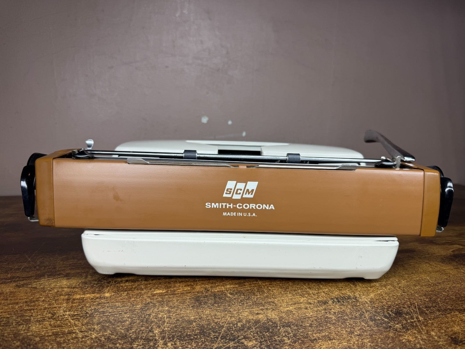 Nice! 1981 Smith-Corona Classic 12 Caramel & Cream Vintage Portable Typewriter