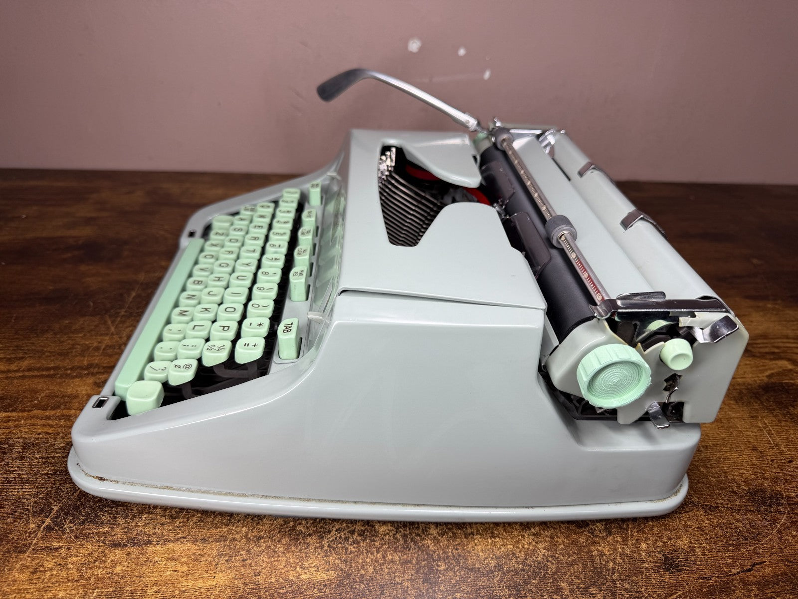 Excellent Serviced 1966 Cursive/Script Hermes 3000 Typewriter w New Platen 13CPI
