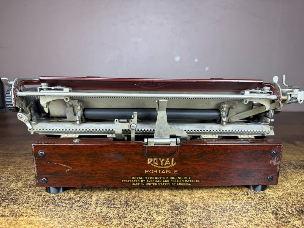 Nice! Serviced 1930 Royal P Model Red Woodgrain Elite Typewriter New Platen