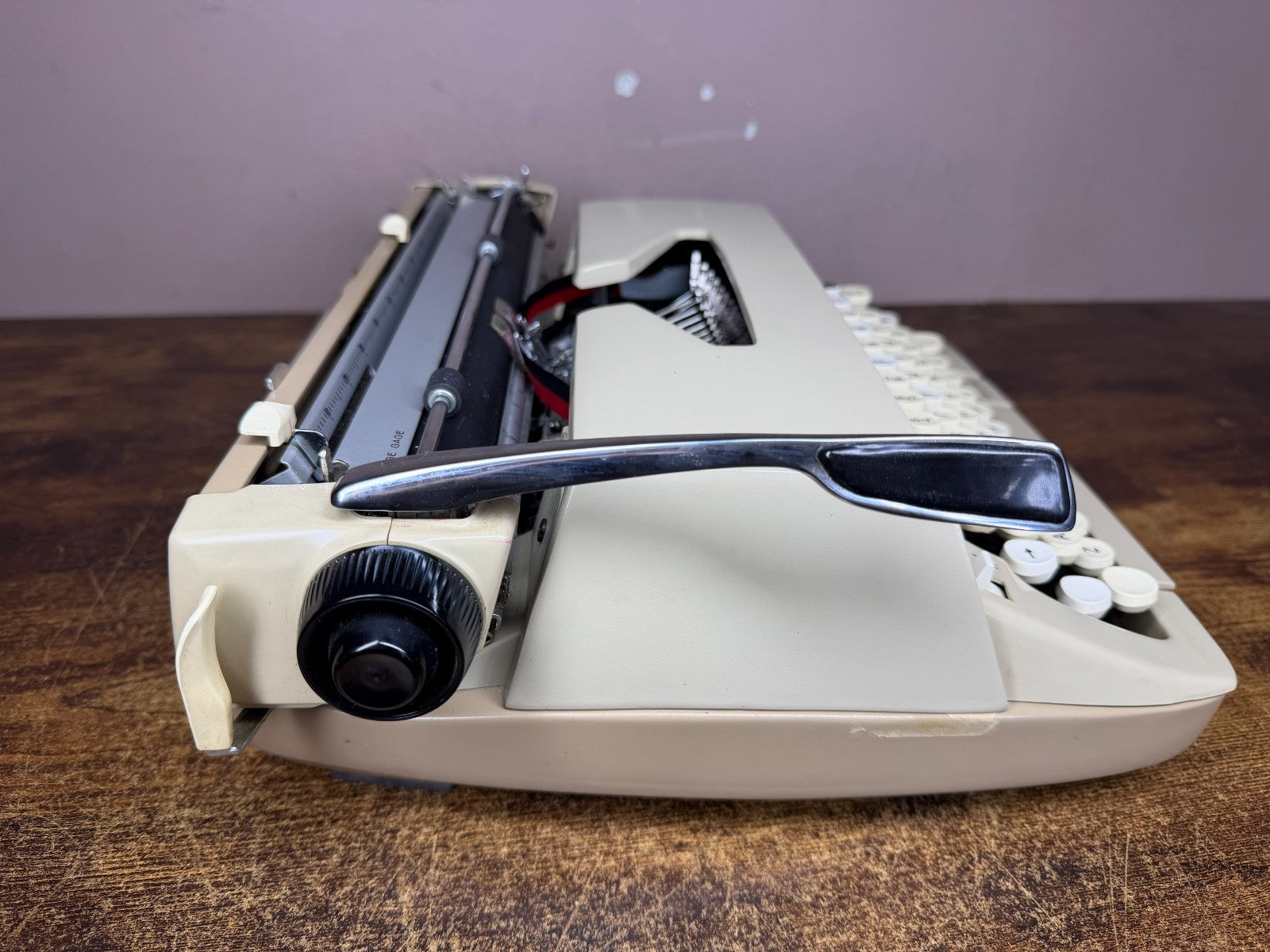 Nice! Serviced 1980s Smith-Corona Deville Deluxe Vintage Portable Typewriter