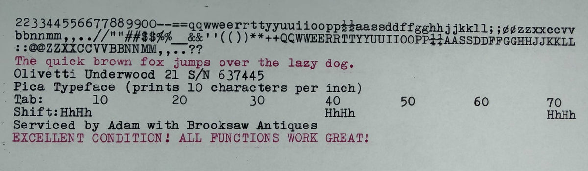 Excellent! Serviced 1966 Olivetti Underwood 21 Vintage Portable Typewriter