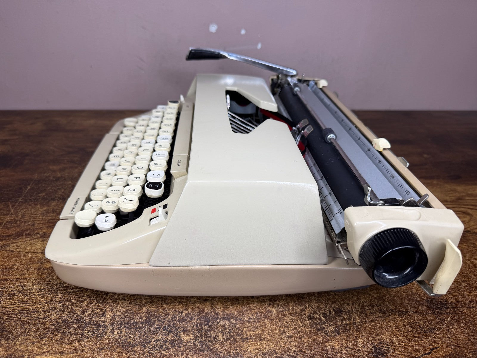 Nice! Serviced 1980s Smith-Corona Deville Deluxe Vintage Portable Typewriter