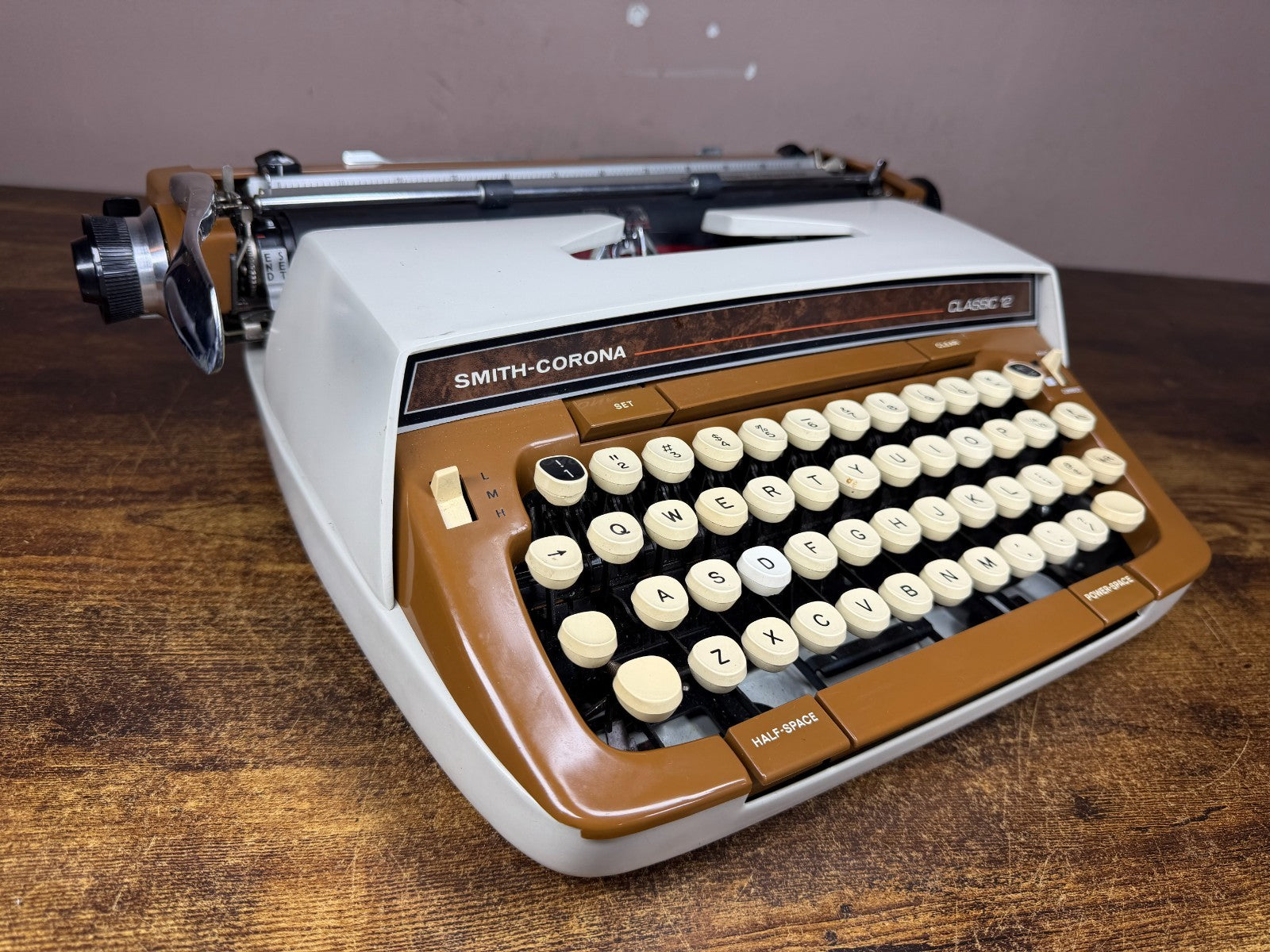 Nice! 1981 Smith-Corona Classic 12 Caramel & Cream Vintage Portable Typewriter