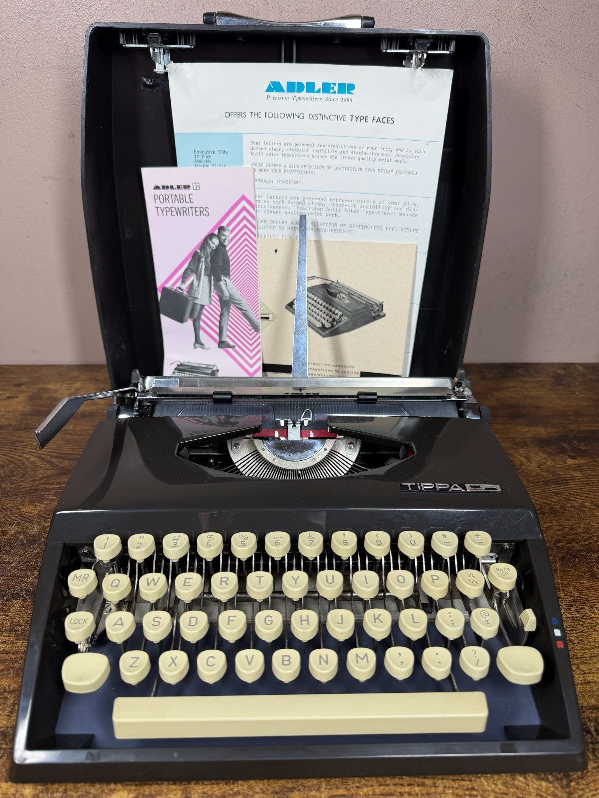 Excellent Serviced 1969 Adler Tippa S UltraPortable Typewriter Cubic Elite 11CPI