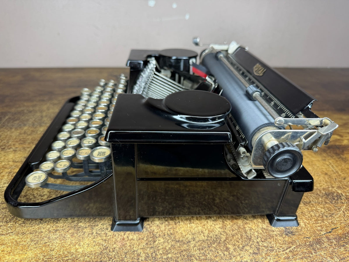 Excellent Serviced 1931 Royal P Model Glossy Gull Wing Typewriter New Platen