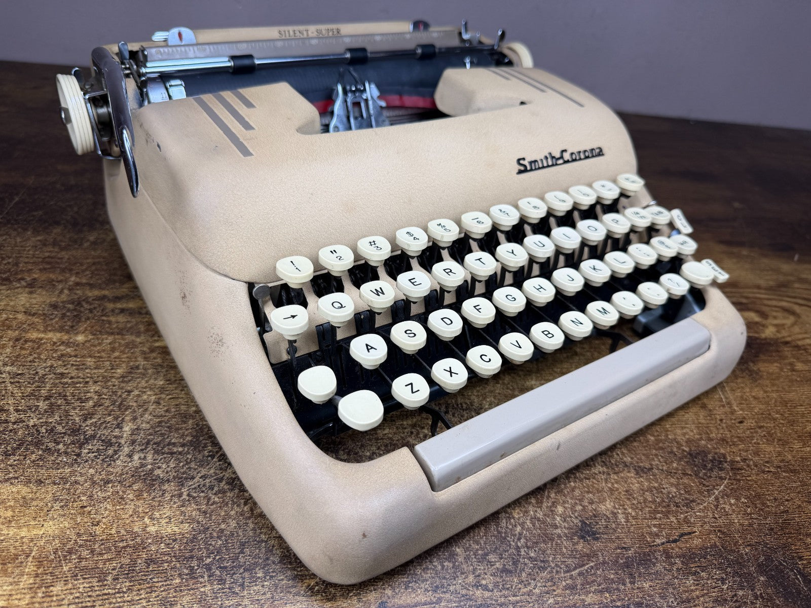 Serviced 1957 Smith-Corona Silent-Super Vintage Portable Typewriter Desert Sand