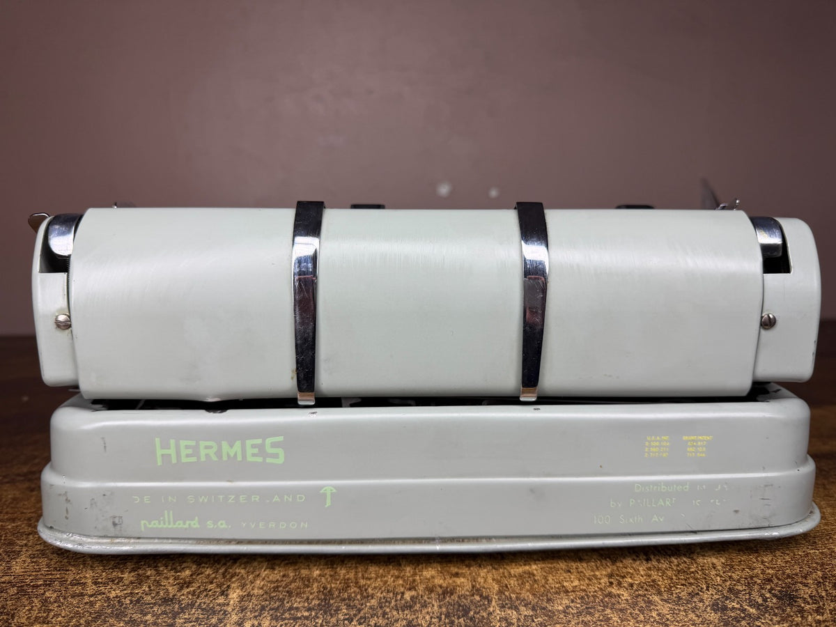 Nice! Serviced 1961 Hermes 3000 Vintage Portable Typewriter Director Elite Font
