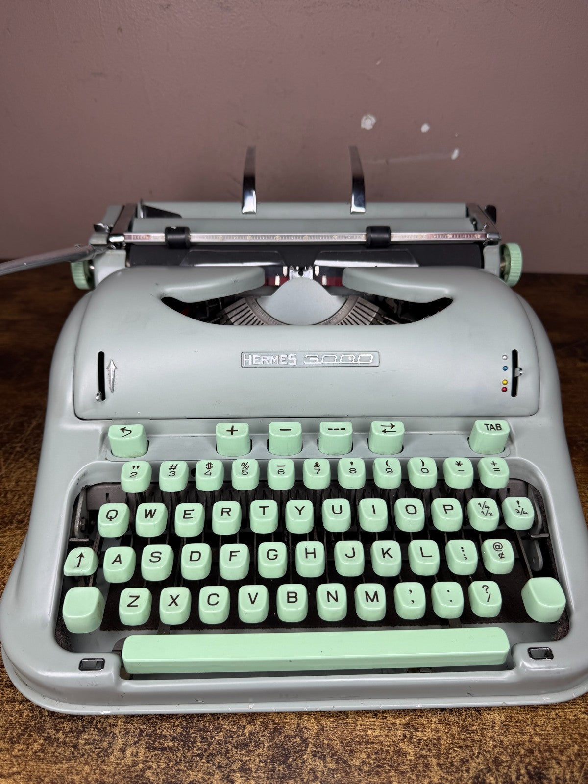 Nice! Serviced 1961 Hermes 3000 Vintage Portable Typewriter Director Elite Font
