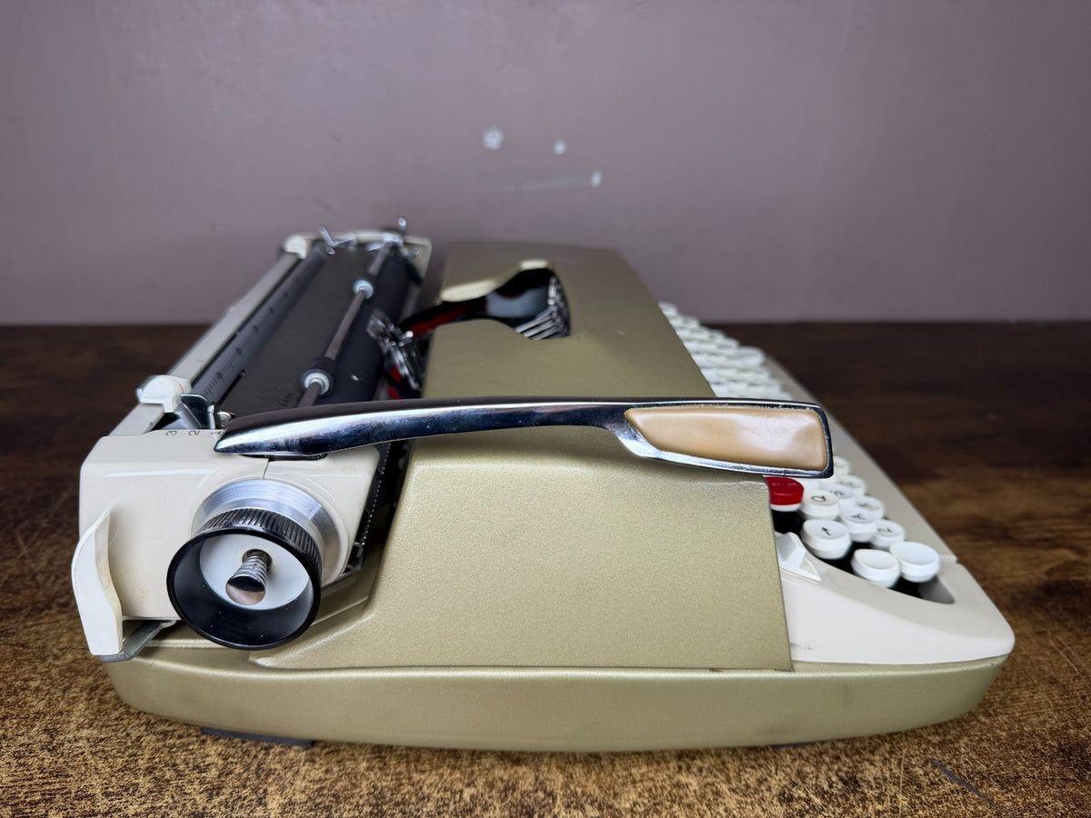 Nice! Serviced 1965 Smith-Corona Galaxie II "Antique Gold" Portable Typewriter