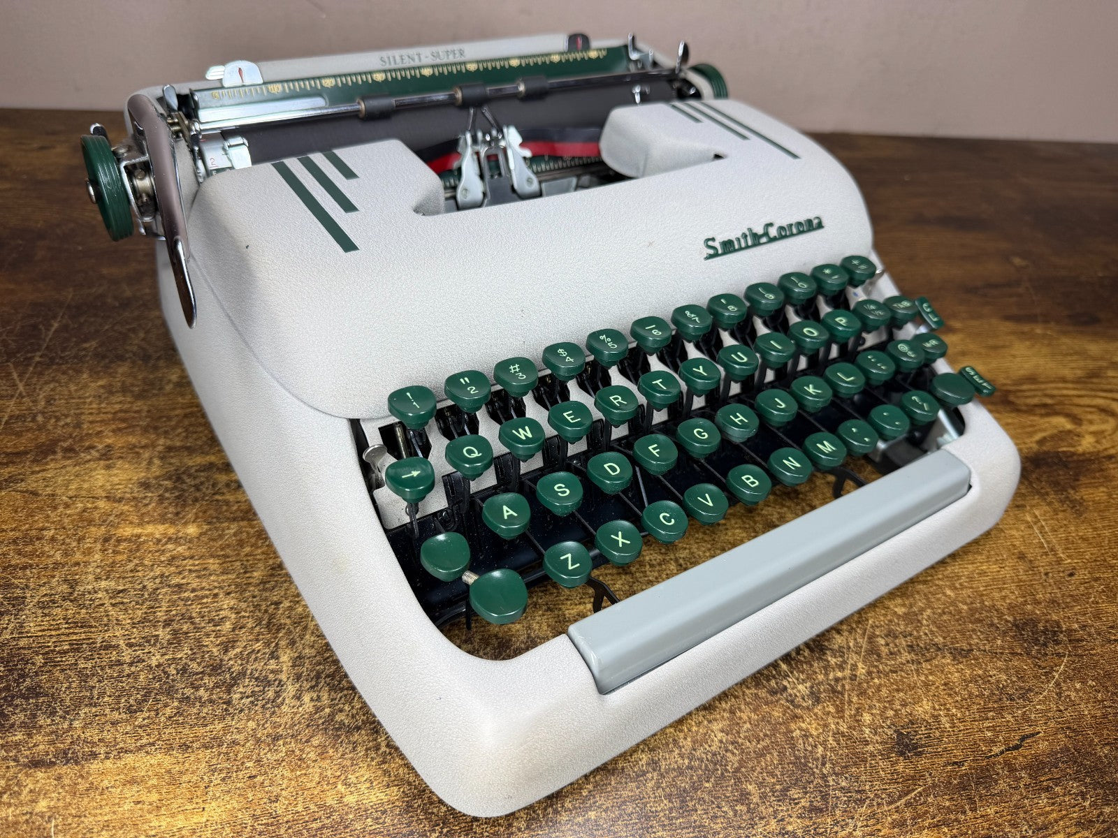 Near Mint! Serviced 1956 Smith-Corona Silent-Super Vintage Portable Typewriter
