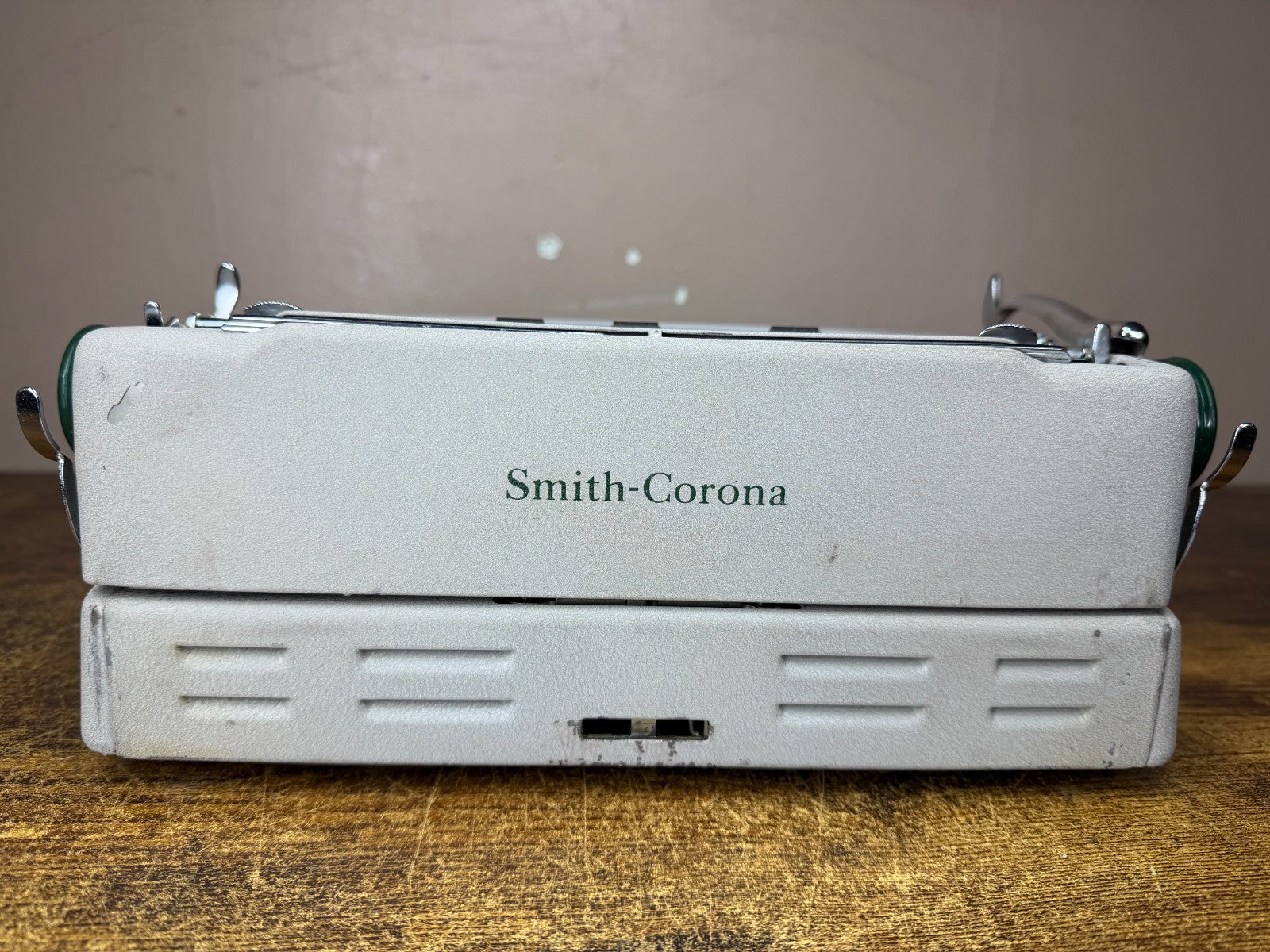 Near Mint! Serviced 1956 Smith-Corona Silent-Super Vintage Portable Typewriter