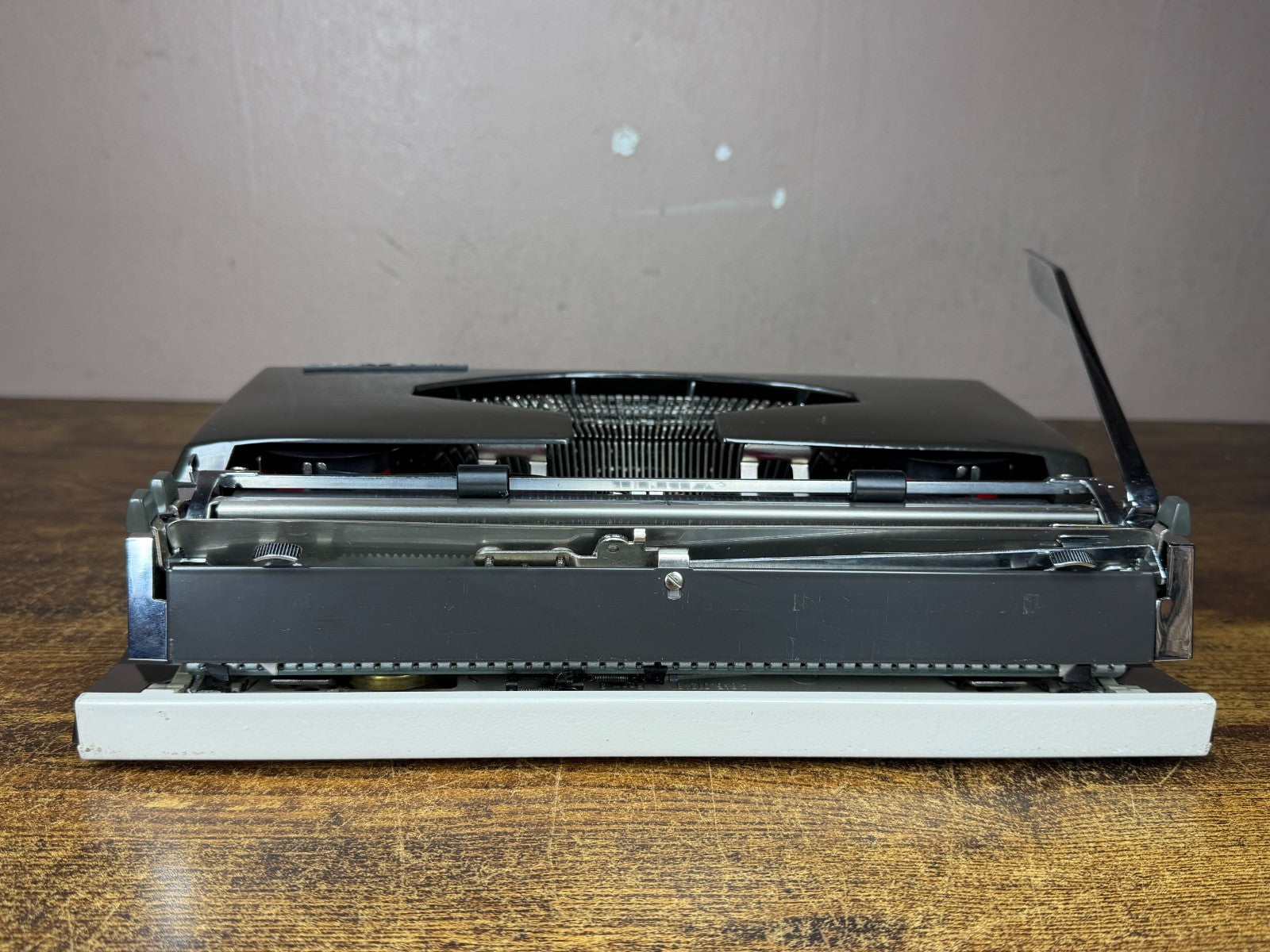 Excellent Serviced 1969 Adler Tippa S UltraPortable Typewriter Cubic Elite 11CPI