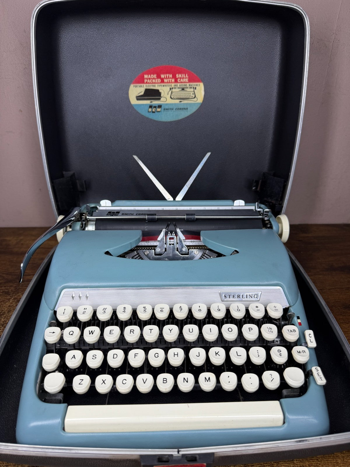Excellent! Serviced 1965 Smith-Corona Sterling Starmist Blue Typewriter Elite