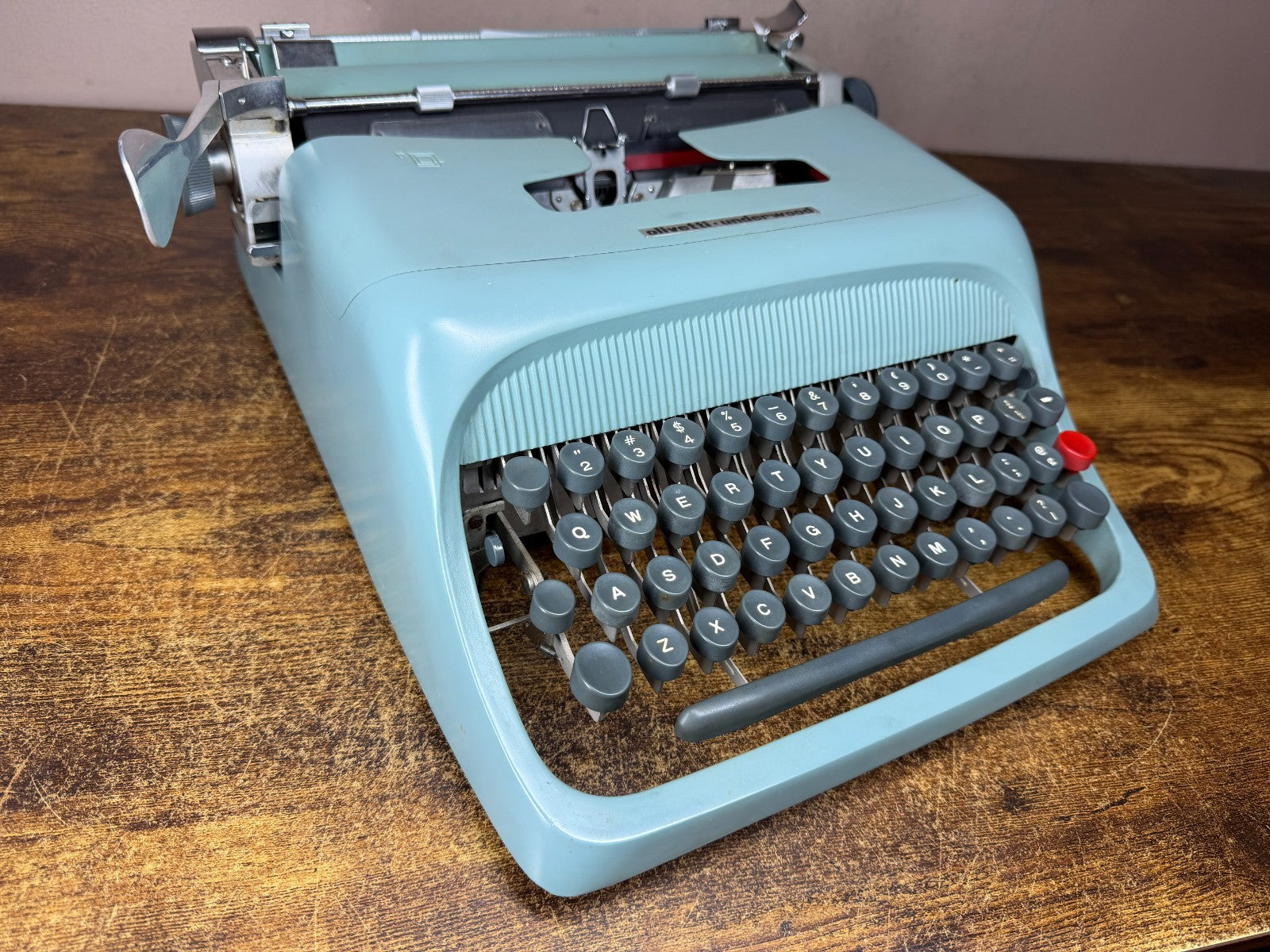 Nice! Serviced 1962 Olivetti Studio 44 Vintage Portable Typewriter Pica