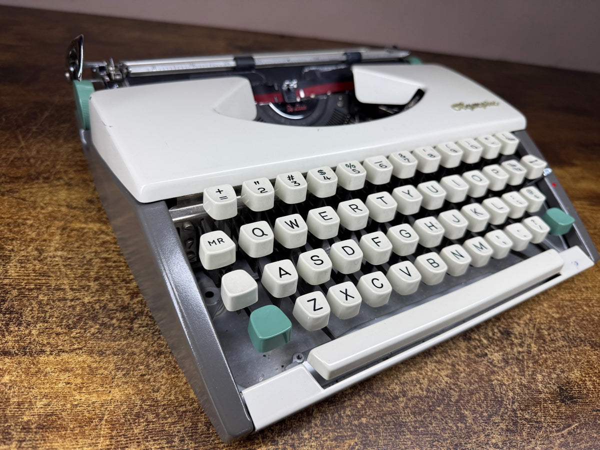 Excellent! Serviced 1958 Olympia SF De Luxe Vintage Ultra-Portable Typewriter