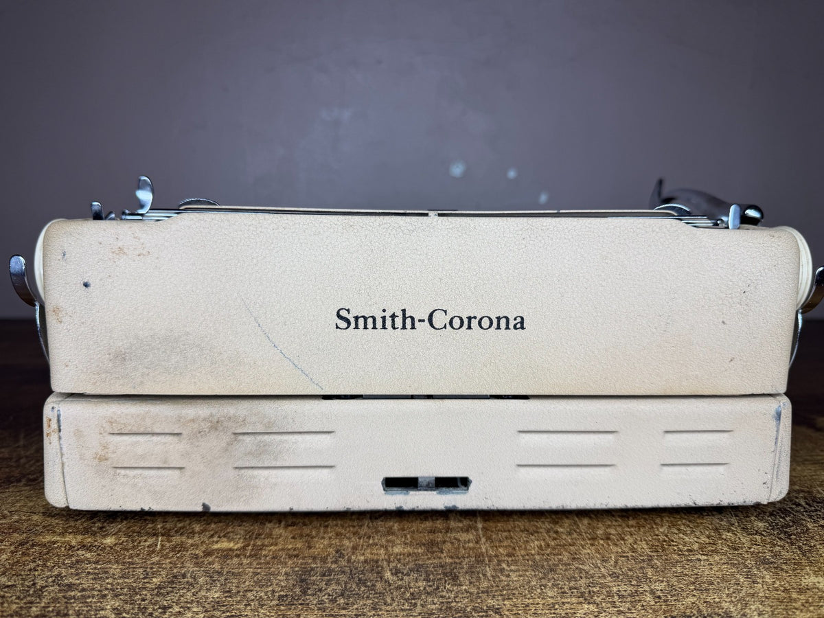 Nice! Serviced 1956 Smith-Corona Silent-Super Vintage Typewriter Desert Sand