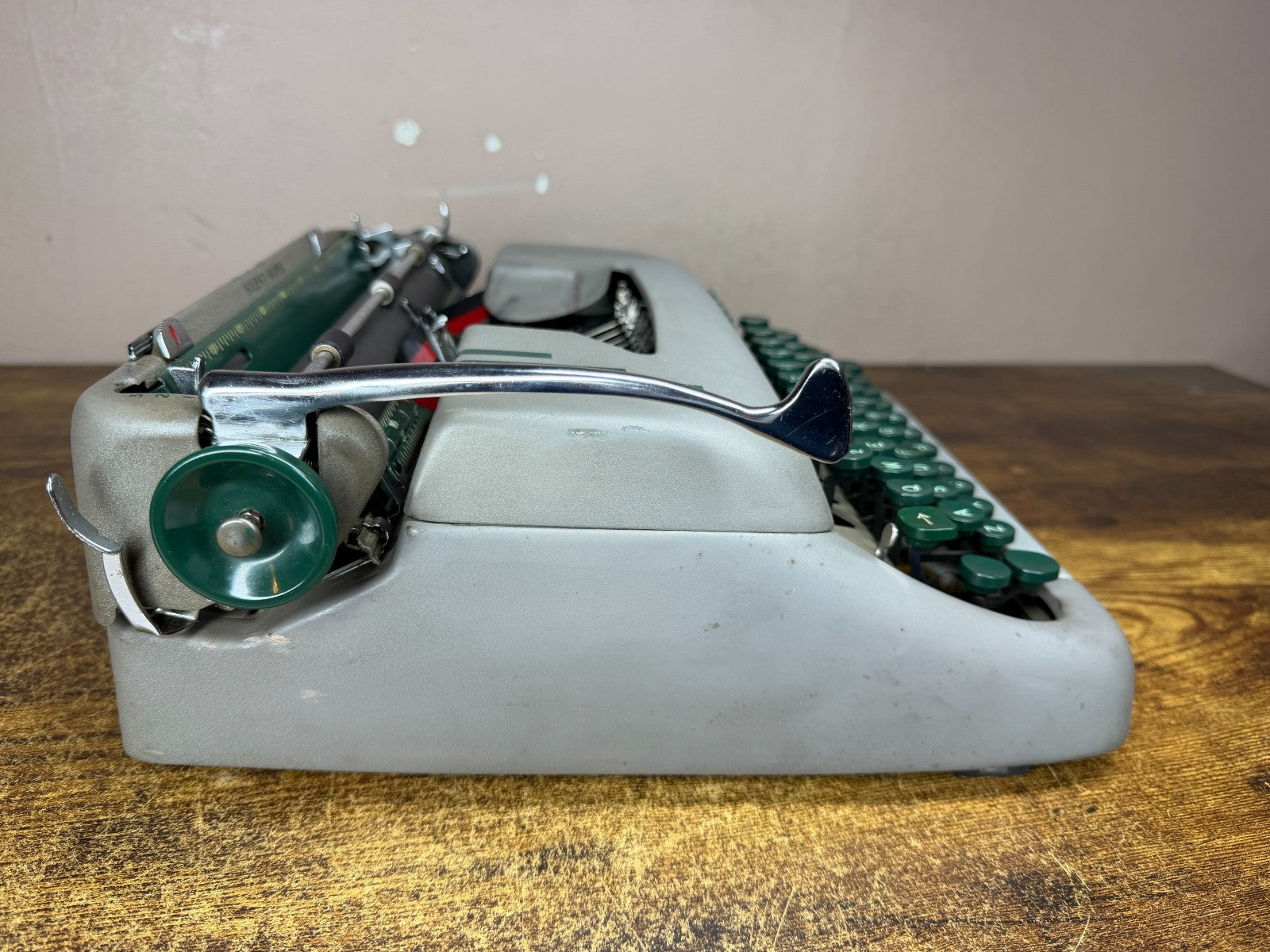Nice! Serviced 1954 Smith-Corona Silent-Super Vintage Portable Typewriter