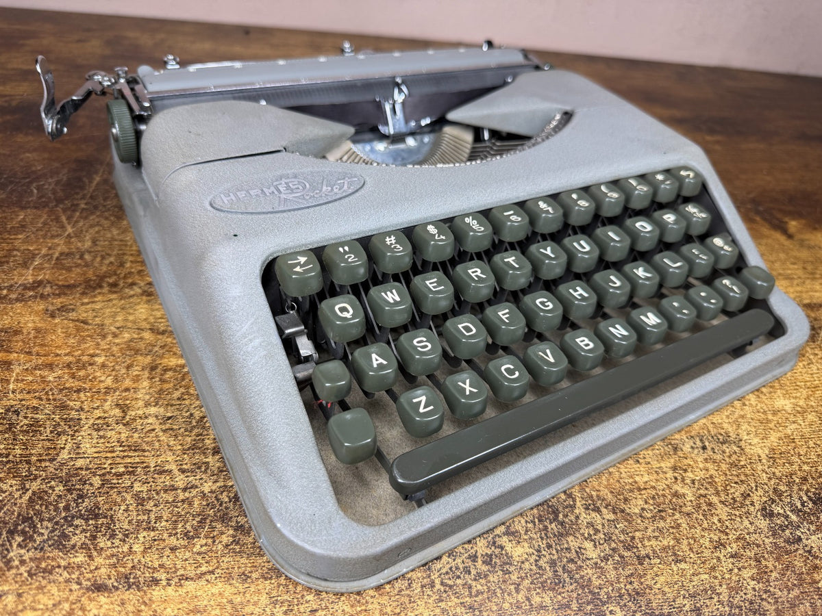 Nice! Serviced 1954 Hermes Rocket Vintage Ultra-Portable Typewriter