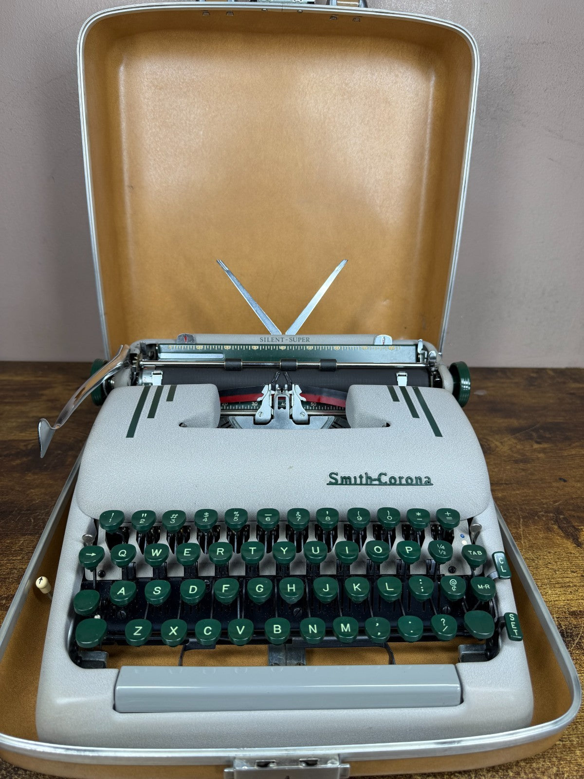 Near Mint! Serviced 1956 Smith-Corona Silent-Super Vintage Portable Typewriter