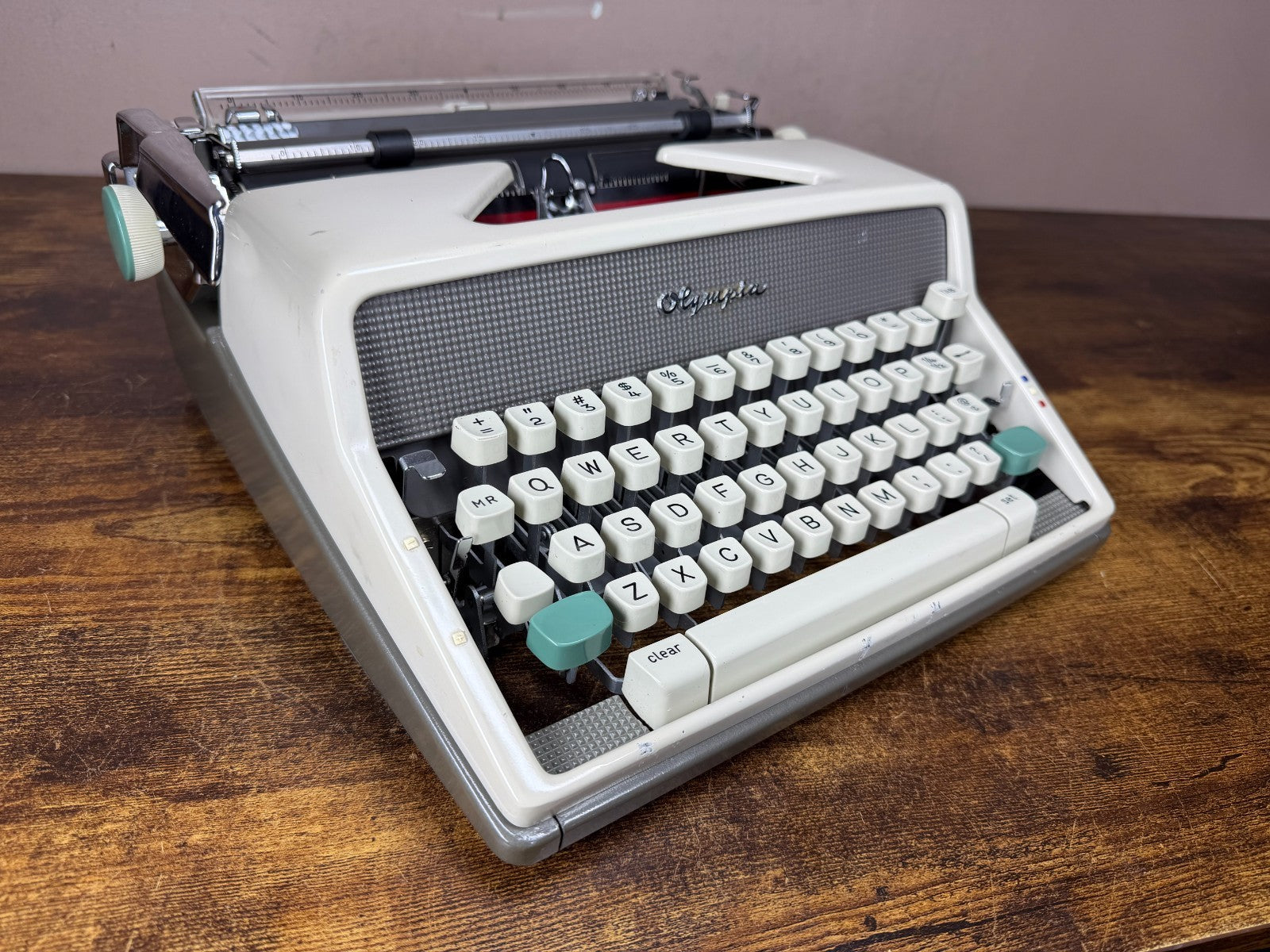 Excellent! Serviced - 1964 Olympia SM7 Vintage Typewriter Pica No.97 New Platen!