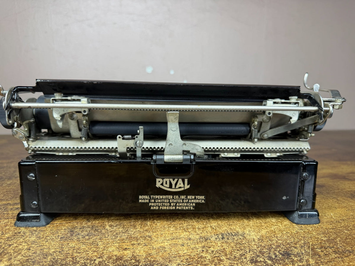 Beautiful! Serviced 1937 Royal O Model Glossy Black Vintage Portable Typewriter